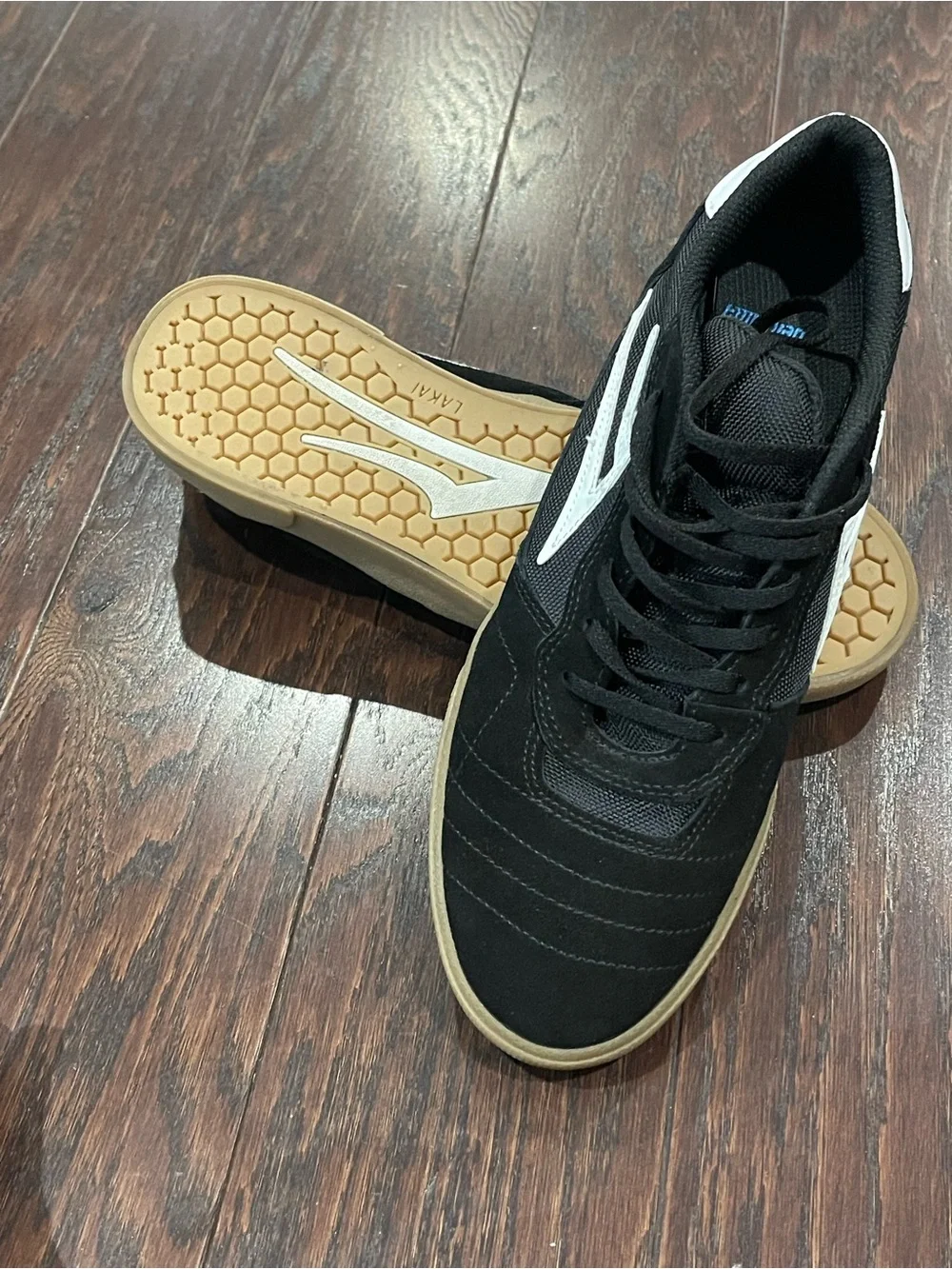 Lakai Cambridge Suede Black/Gum Sole Men Size 10